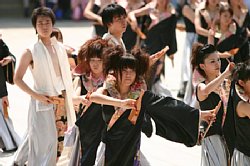20030823artwave-049.jpg